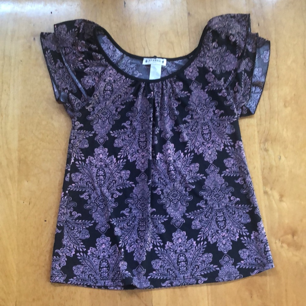 Agenda Short Sleeve Top- Petite Small (PS)- Black/ Dark Pink Pattern